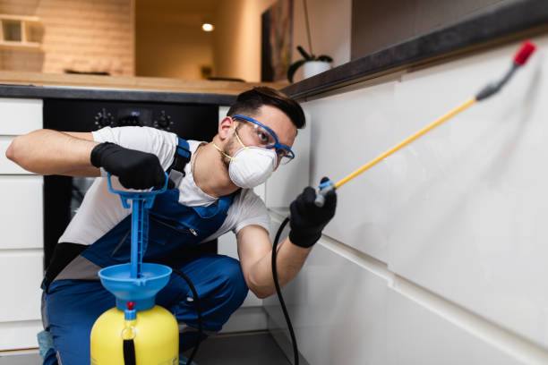 Best Commercial Pest Control Services  in Bratenahl, OH